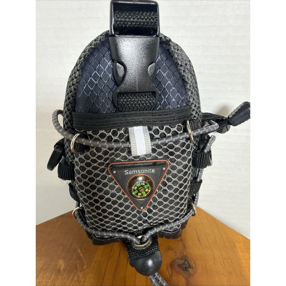 Samsonite Black Camera/Utility Pouch with Compass Belt Loop Travel‎ Bag